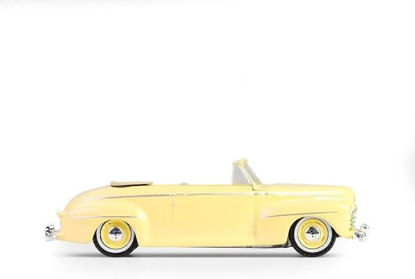 Greenlight Collectibles 54110-A 1:64 Scale Garbage Pail Series 7 - Karate Kit - 1947 Super De Luxe Convertible Club Coupe - Image 7