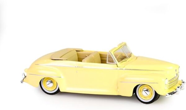 Greenlight Collectibles 54110-A 1:64 Scale Garbage Pail Series 7 - Karate Kit - 1947 Super De Luxe Convertible Club Coupe - Image 3