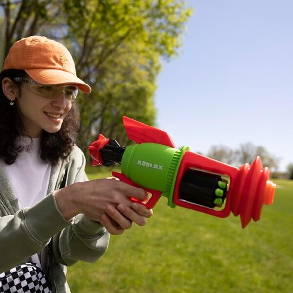 Nerf Roblox Build A Boat for Treasure: Spacelock Ray Blaster, Includes Code to Redeem Exclusive Virtual Item, 8 Elite Darts - Image 9